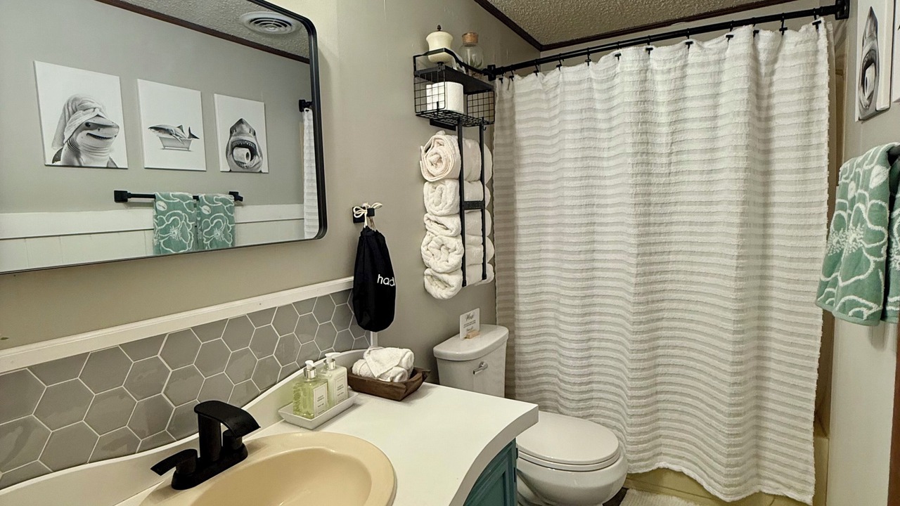 Photo of Bathroom in Green Creek