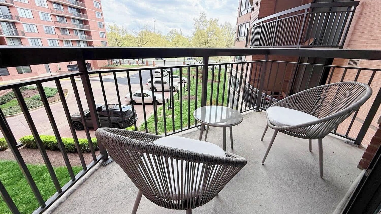 Photo of Patio Balcony in Pentagon City