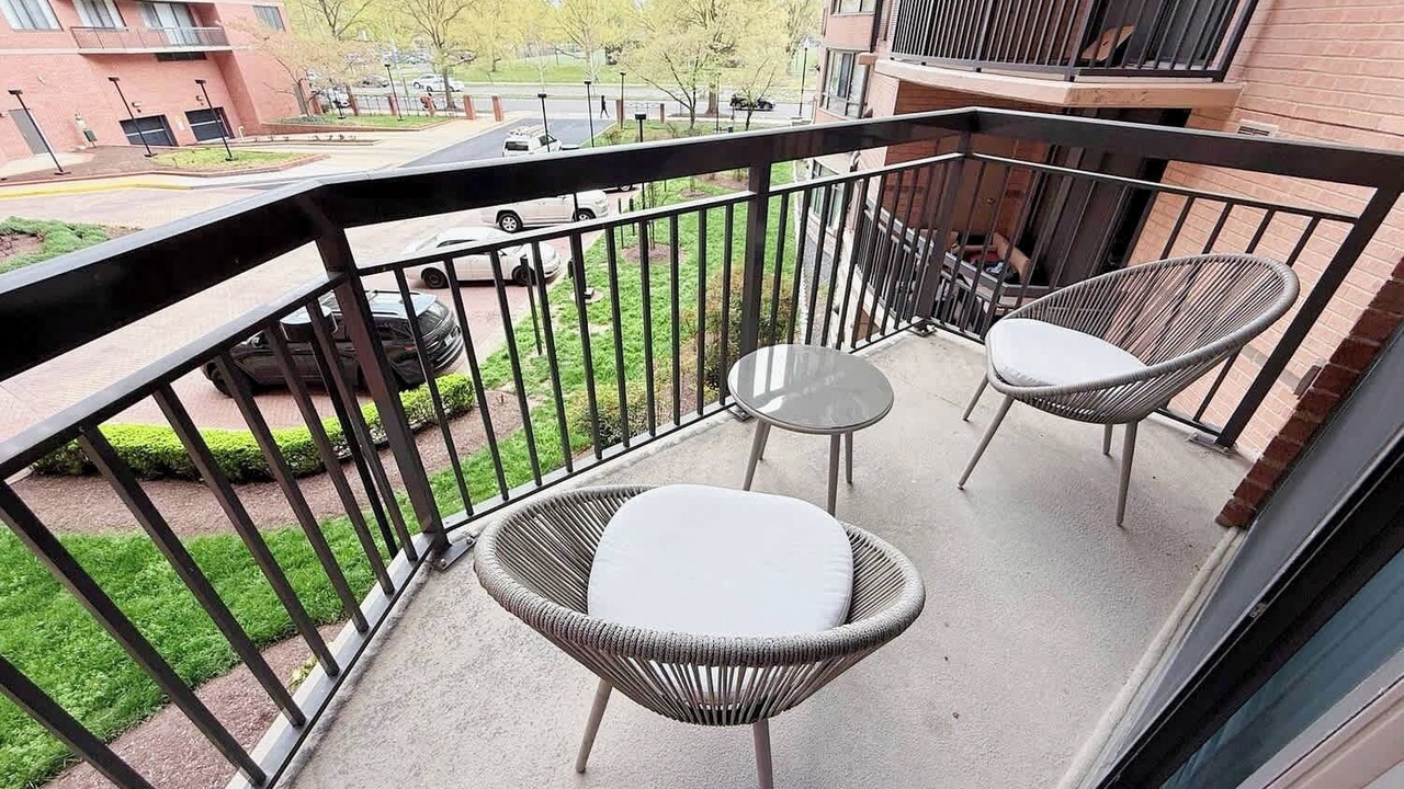 Photo of Patio Balcony in Pentagon City