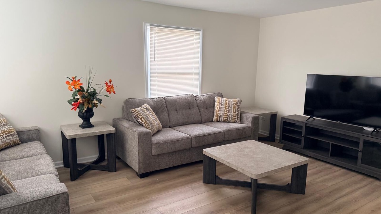 Photo of Livingroom in Aurora