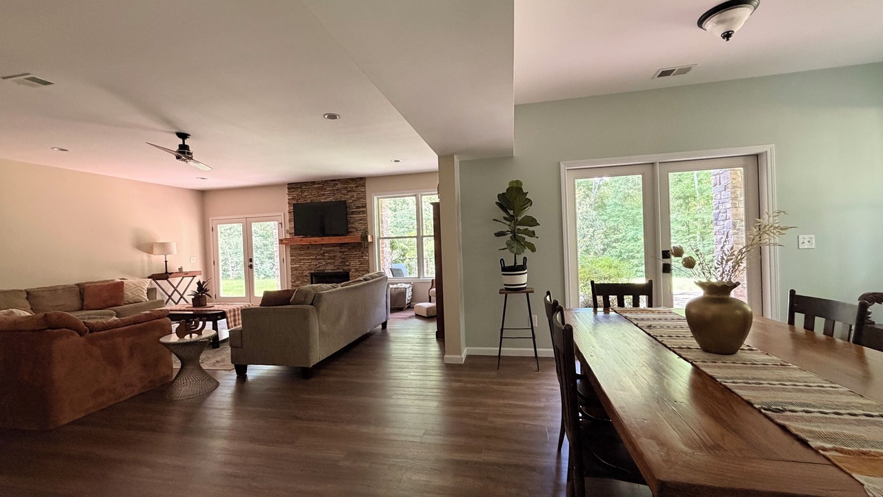Photo of Livingroom in State Park