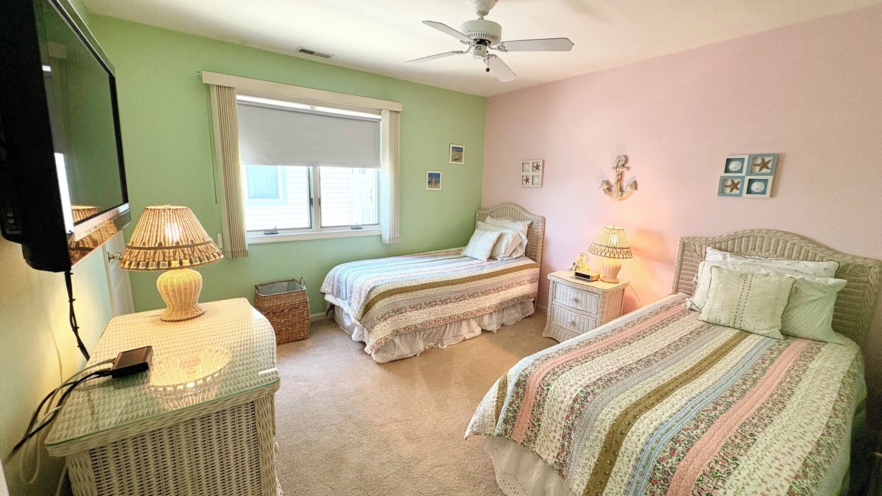 Photo of Bedroom in Avalon