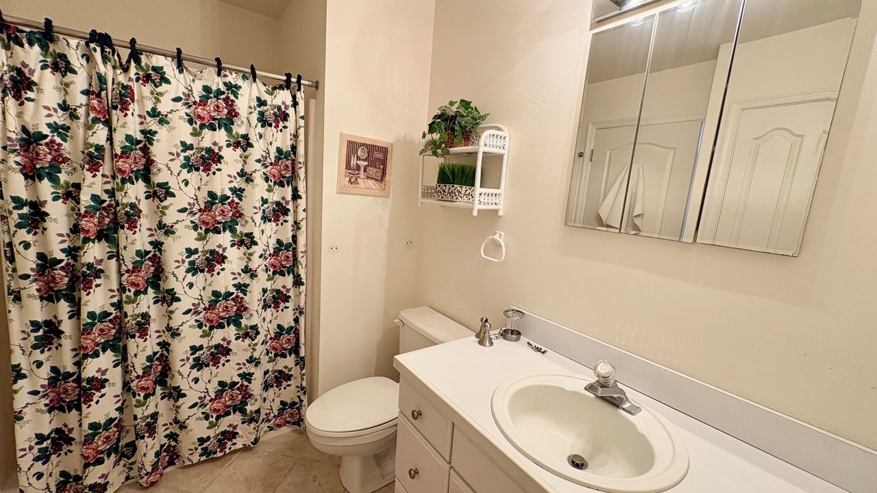 Photo of Bathroom in Avalon