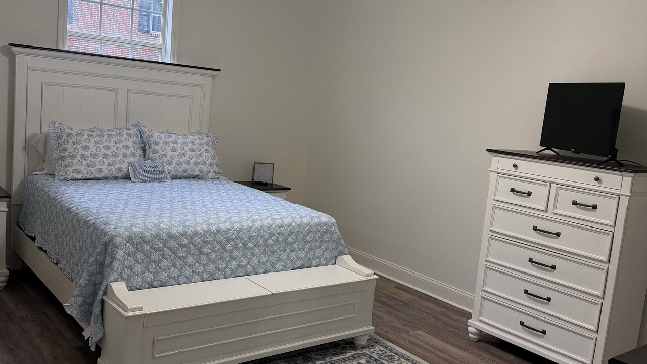 Photo of Bedroom in Oneonta