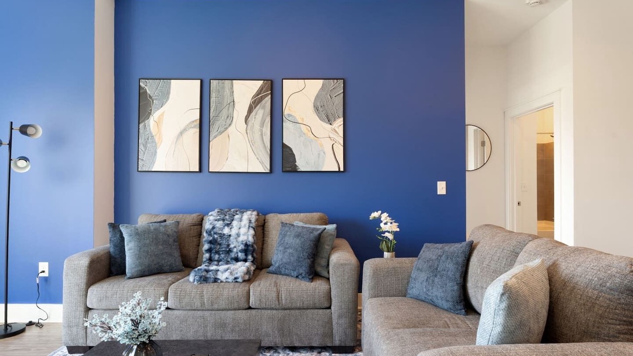 Photo of Livingroom in Second Ward