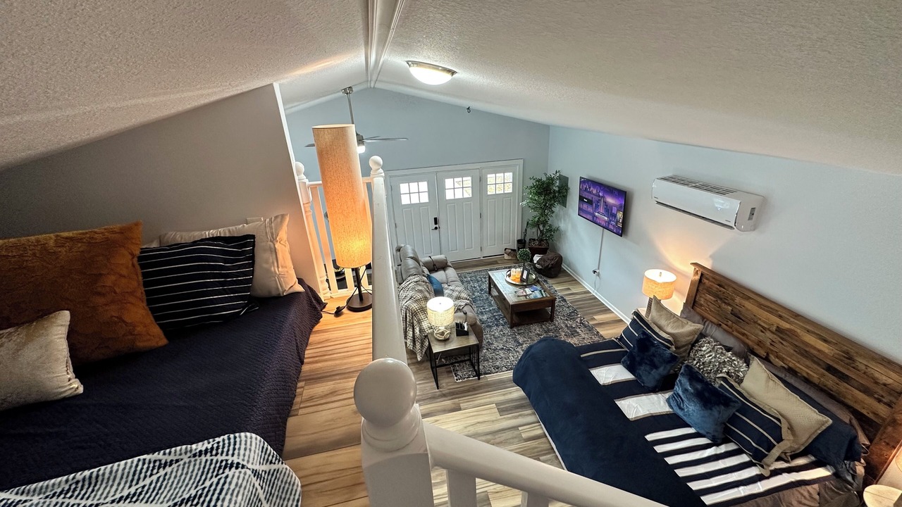 Photo of Livingroom in Louisville