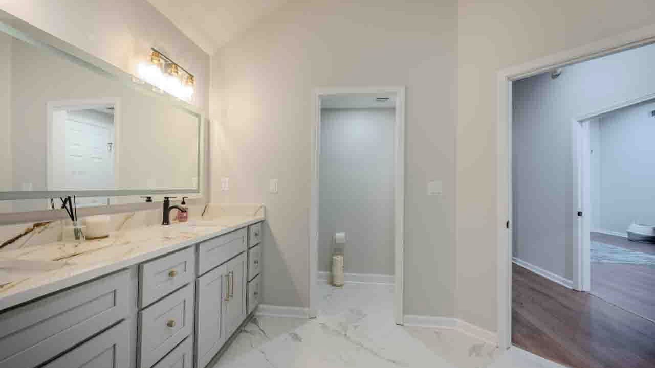 Photo of Bathroom in Cordova