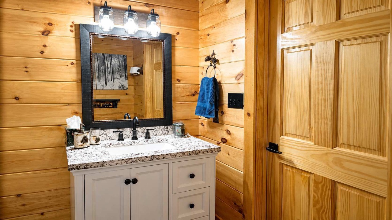 Photo of Bathroom in Claypool Hill