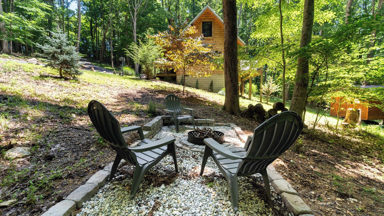 Photo of Outdoor in Claypool Hill