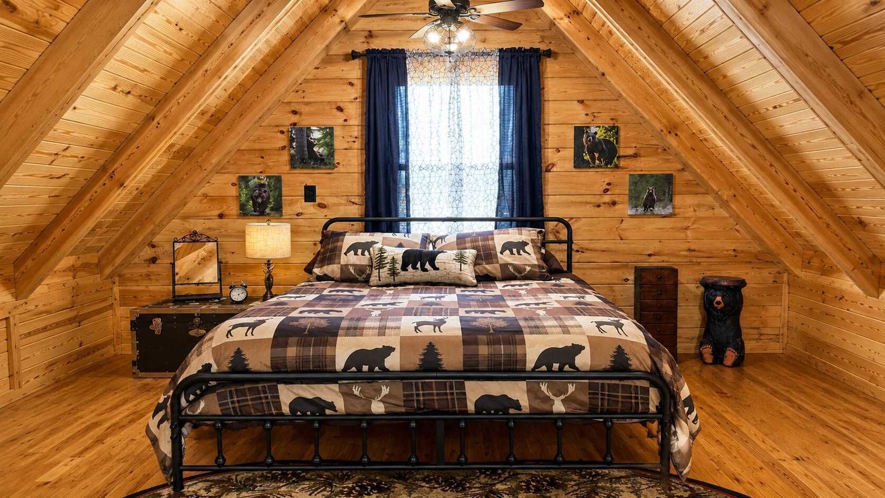 Photo of Bedroom in Claypool Hill