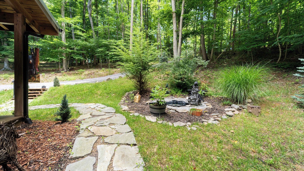 Photo of Outdoor in Claypool Hill