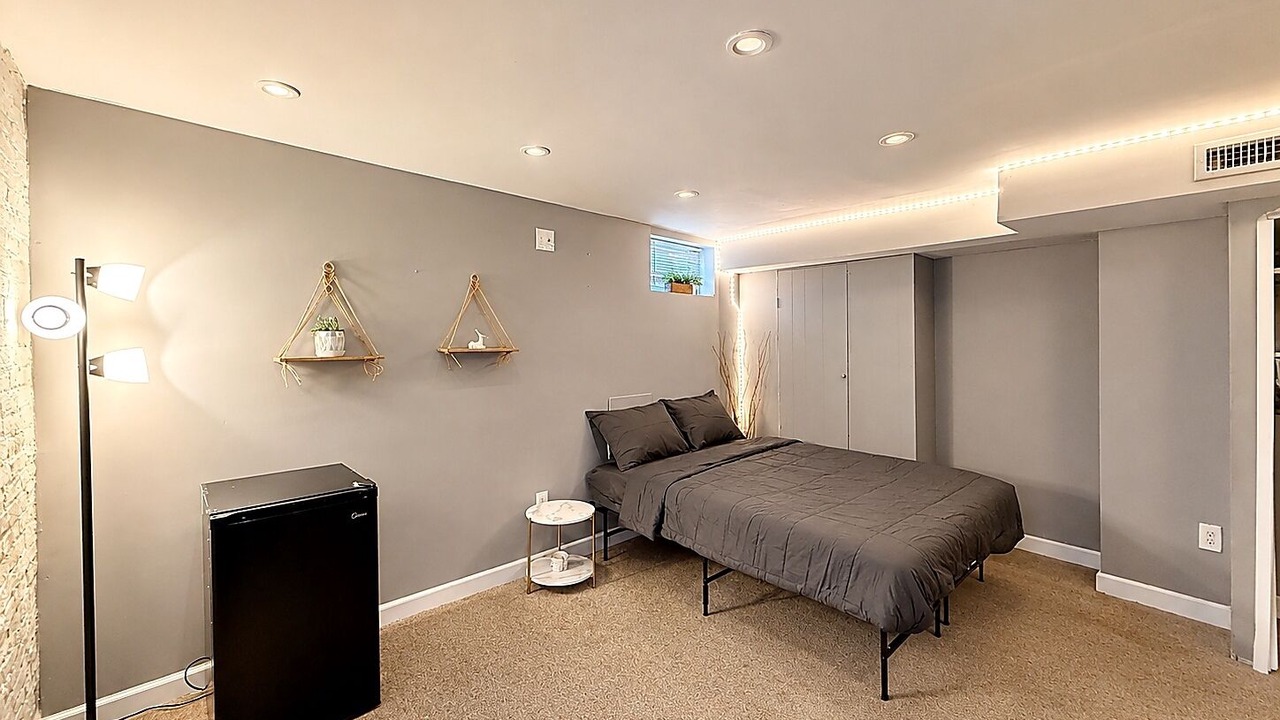 Photo of Bedroom in Downtown Baltimore