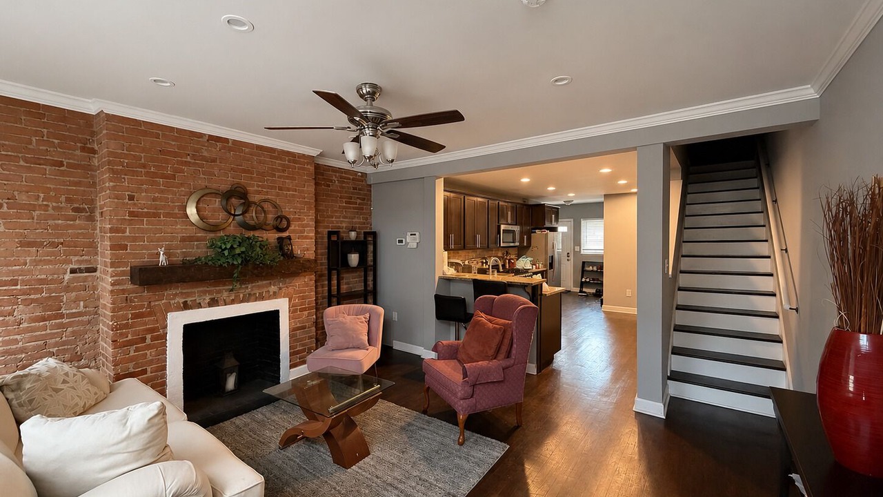 Photo of Livingroom in Downtown Baltimore