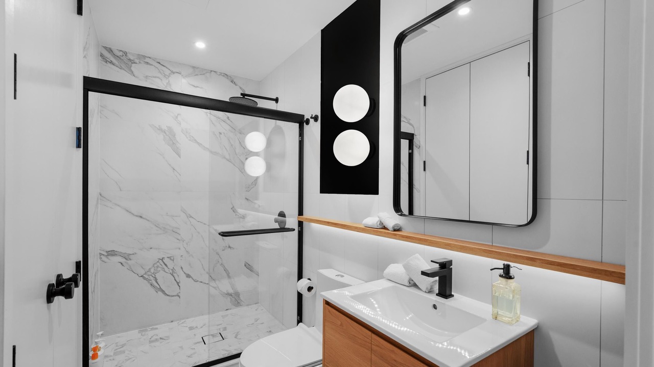 Photo of Bathroom in Greenpoint