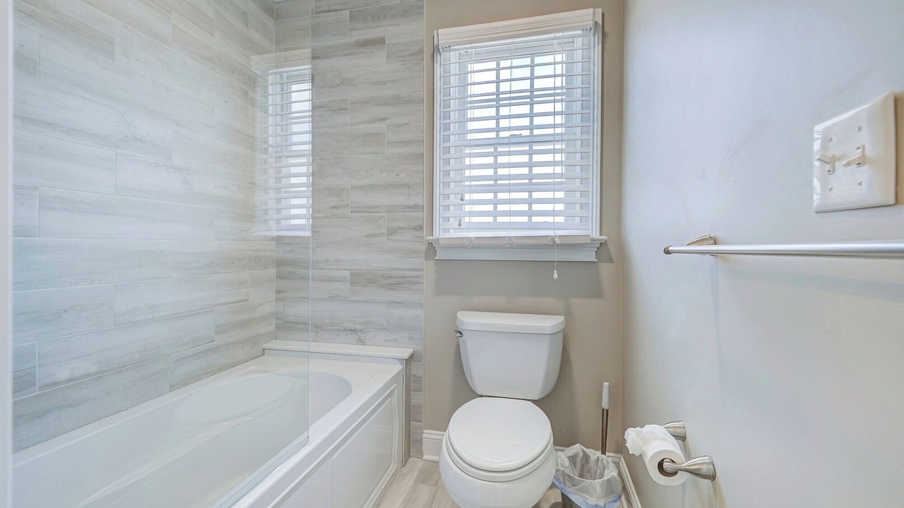 Photo of Bathroom in Dover Beaches North