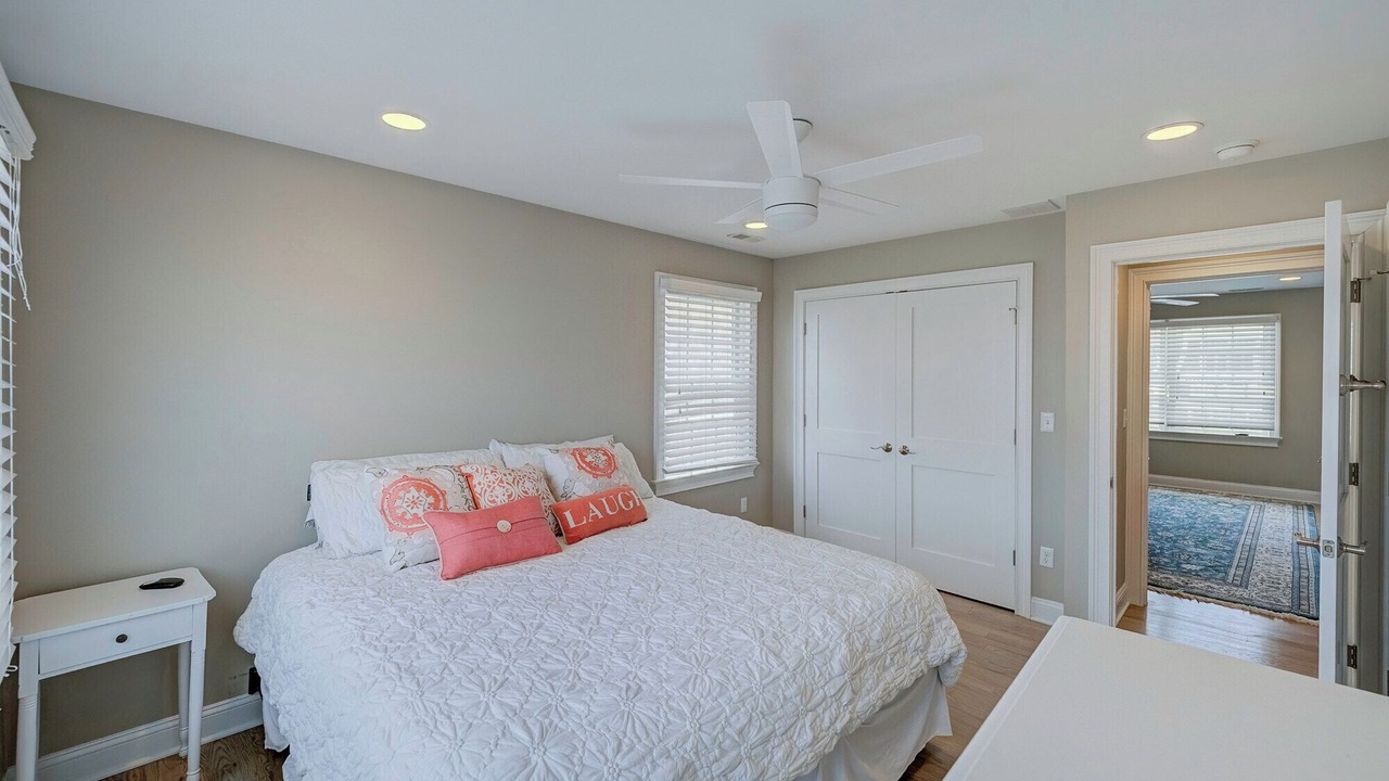 Photo of Bedroom in Dover Beaches North
