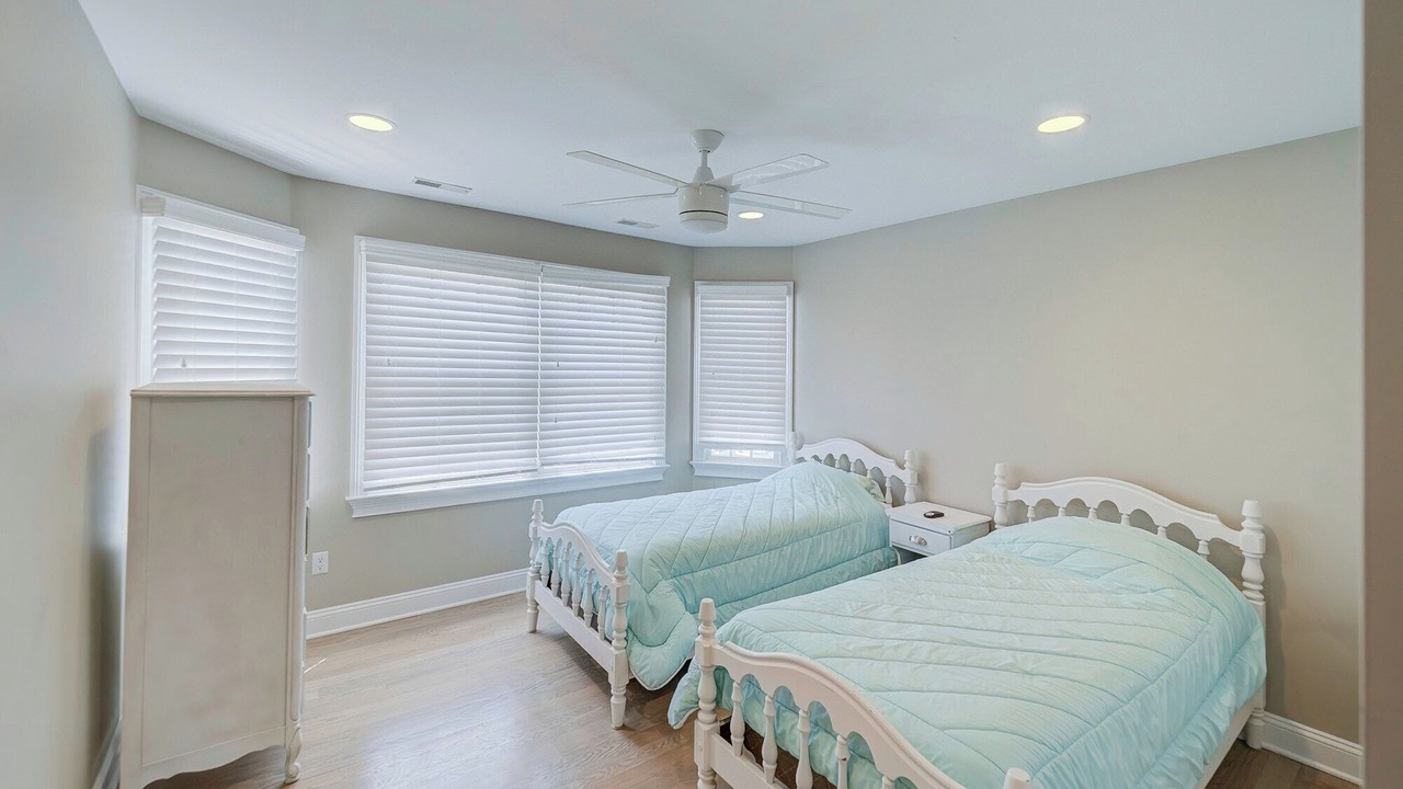 Photo of Bedroom in Dover Beaches North