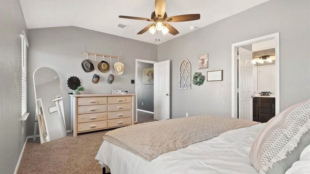 Photo of Bedroom in Temple