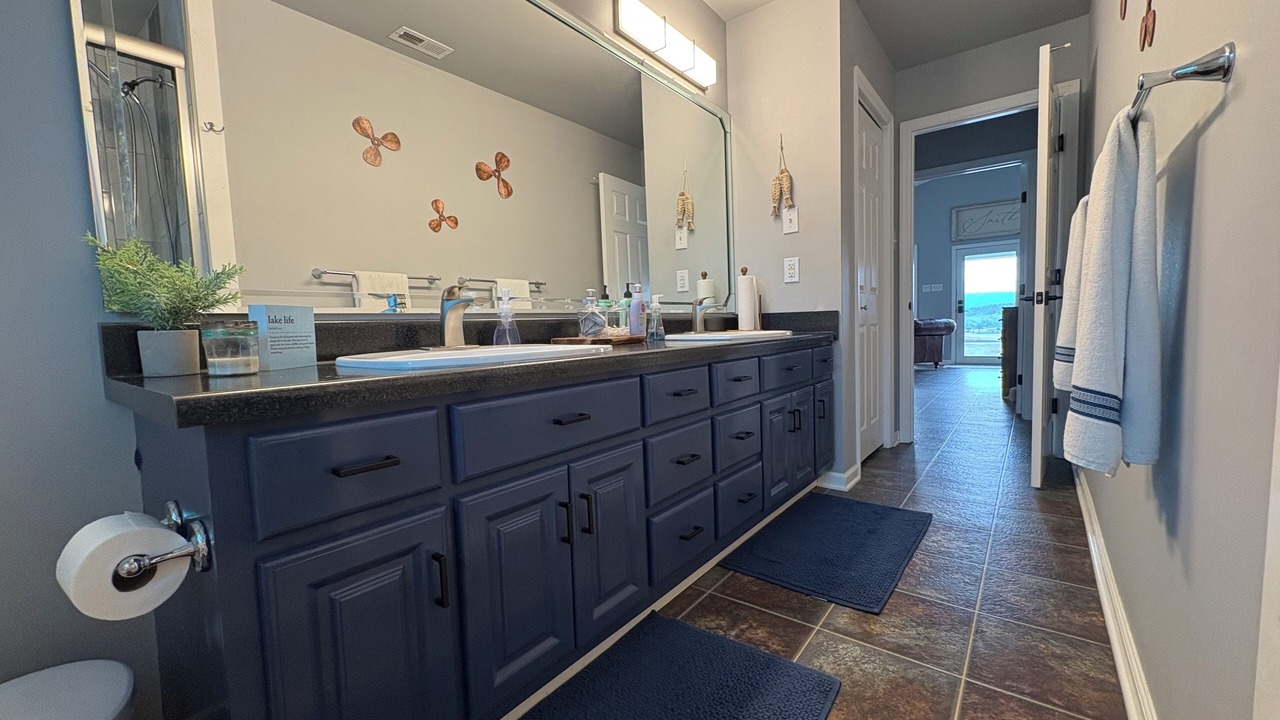 Photo of Bathroom in Crane Hill