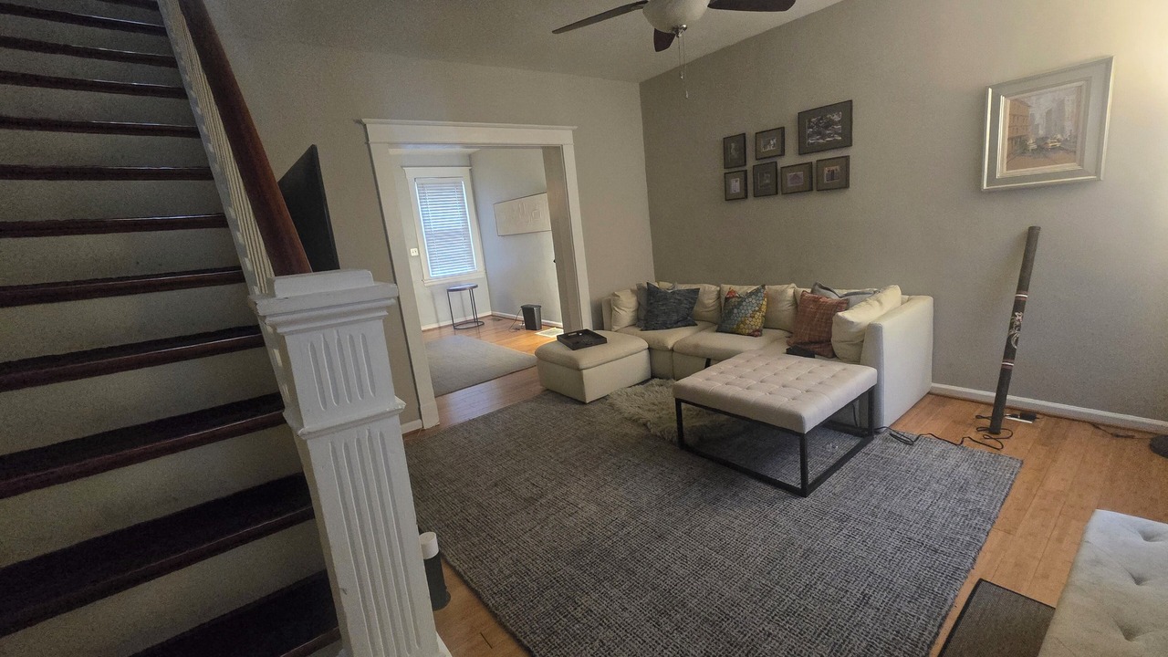 Photo of Livingroom in Downtown Baltimore