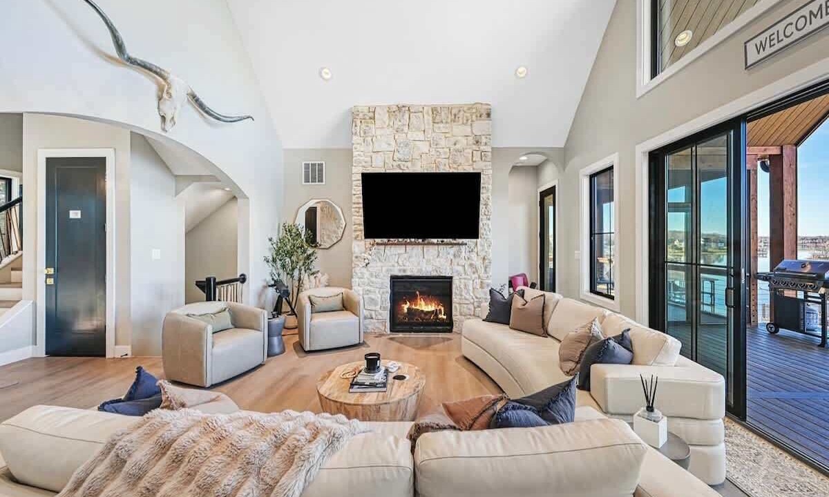 Photo of Livingroom in Livingston