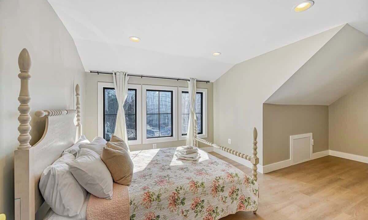 Photo of Bedroom in Livingston