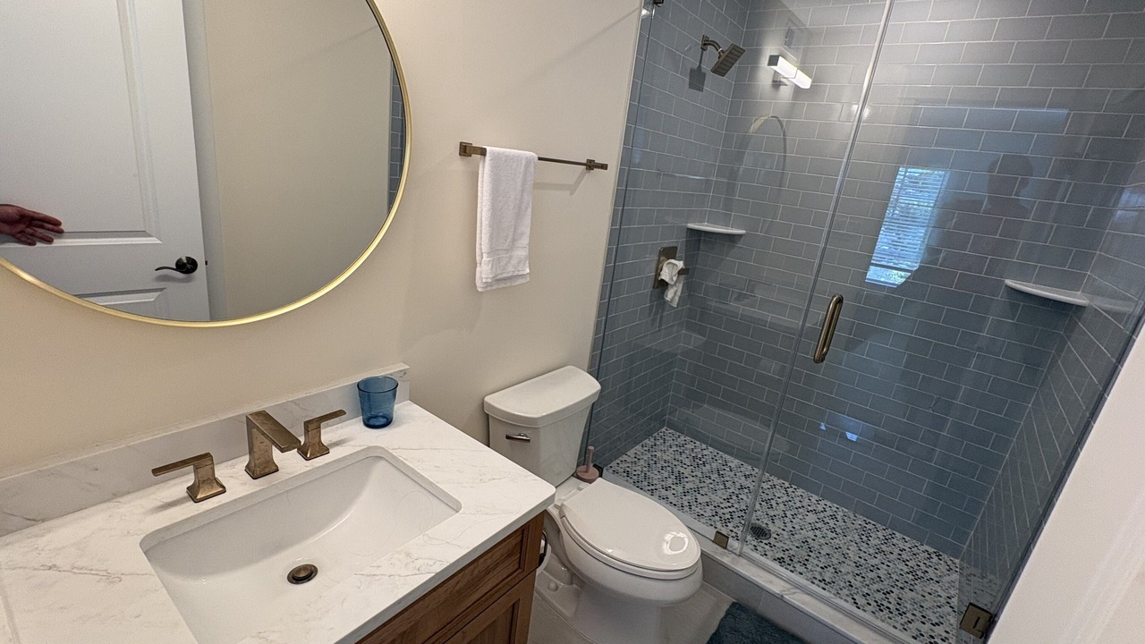 Photo of Bathroom in Avalon