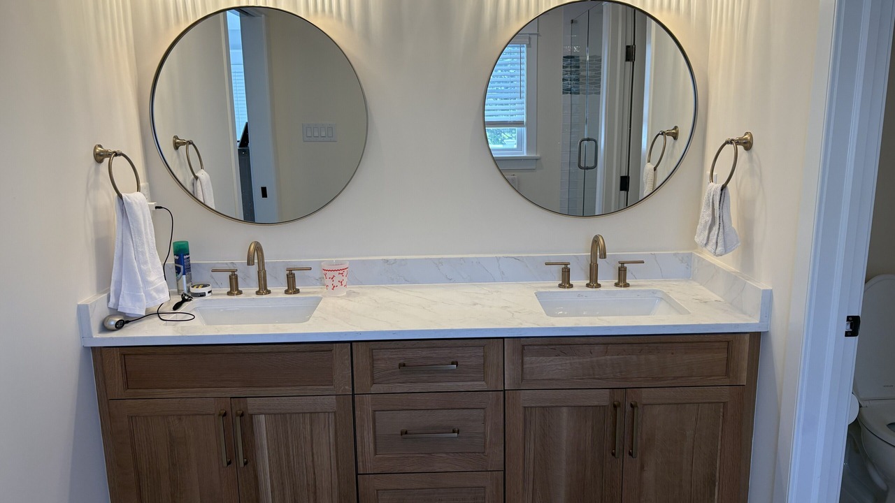 Photo of Bathroom in Avalon