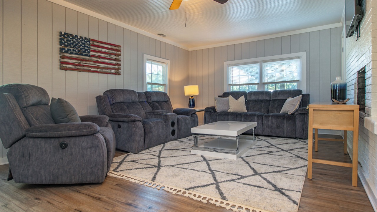 Photo of Livingroom in Bealeton