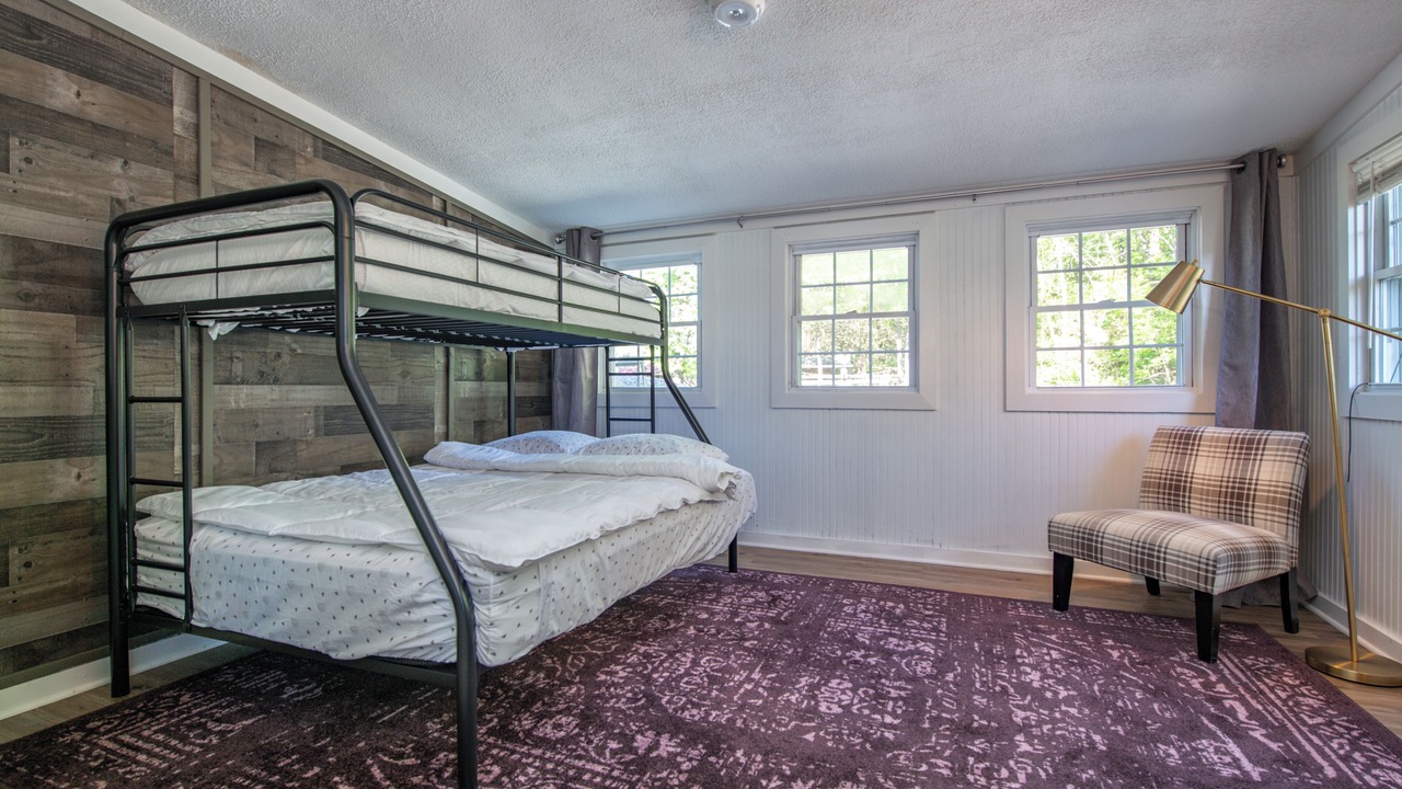 Photo of Bedroom in Bealeton