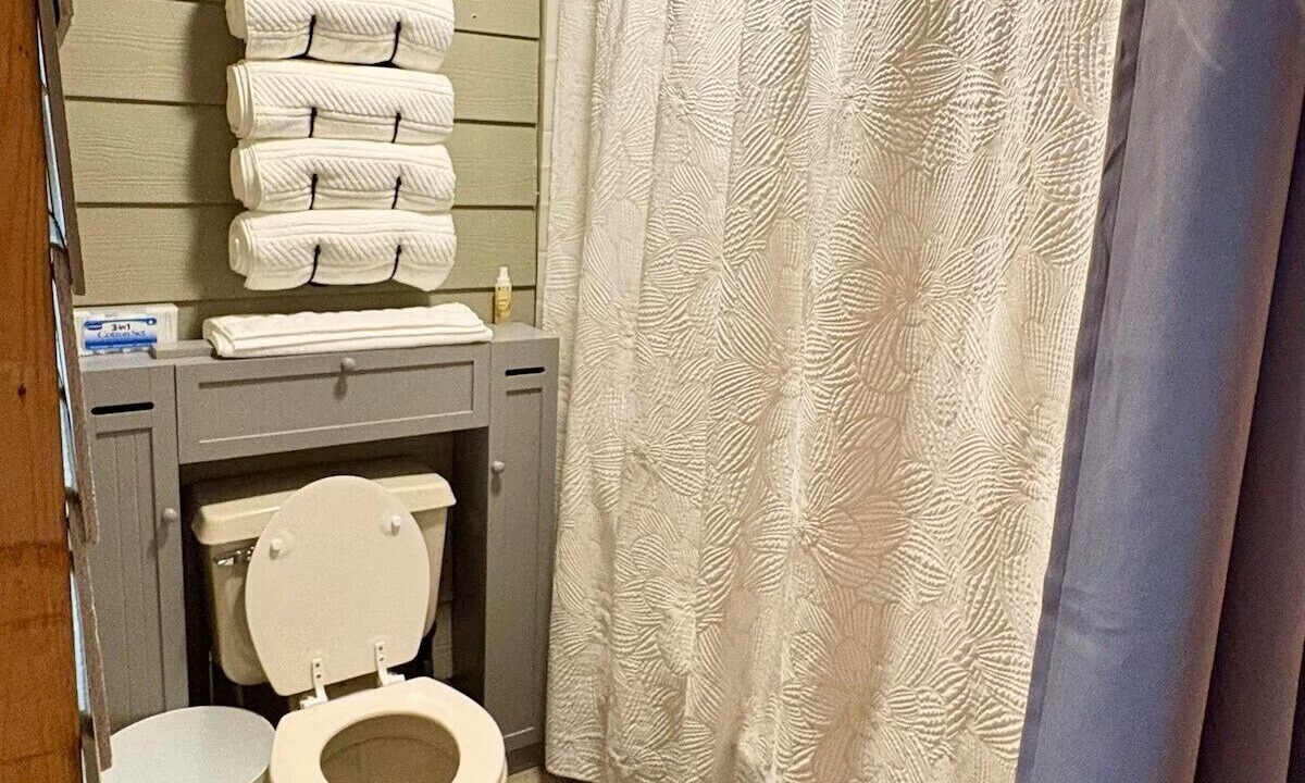 Photo of Bathroom in Stoutsville