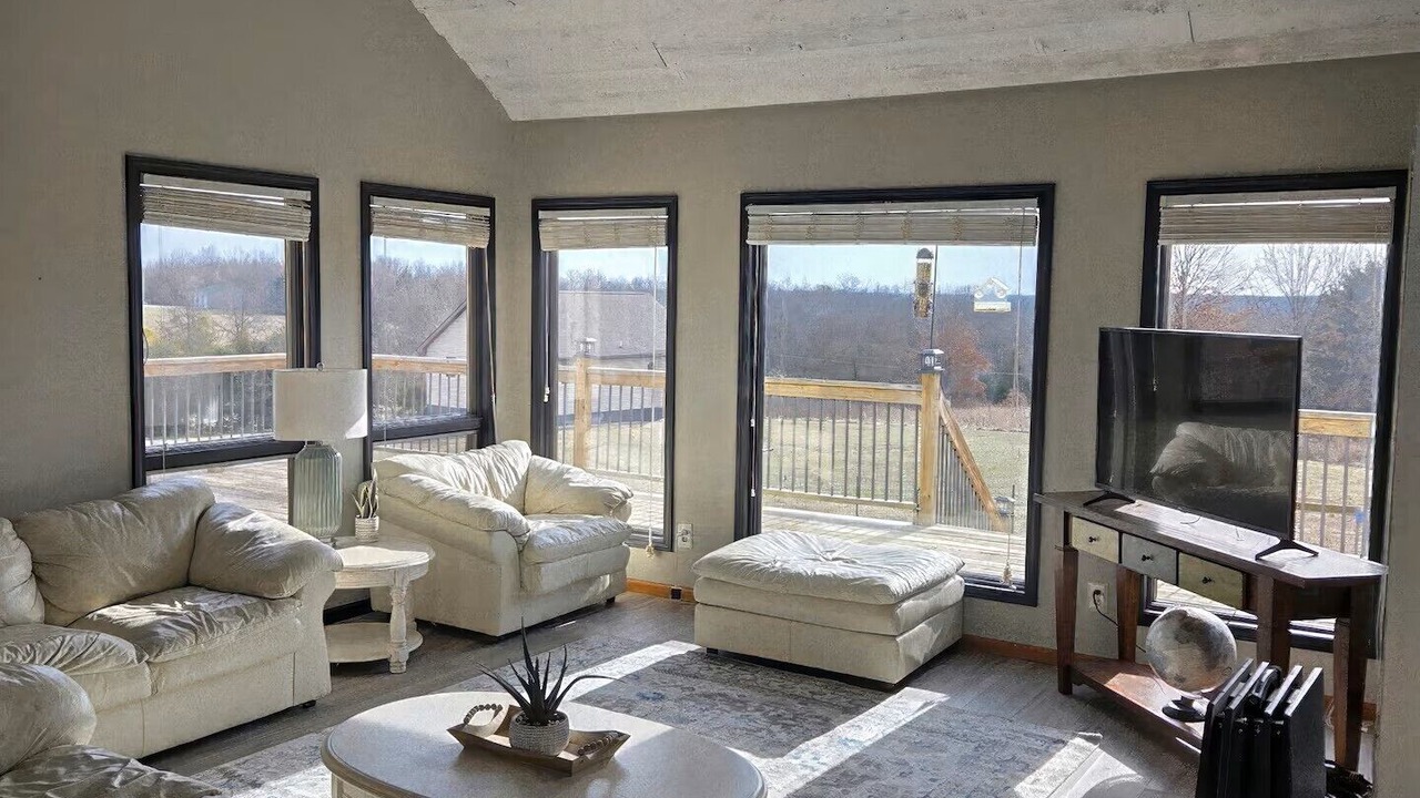 Photo of Livingroom in Stoutsville