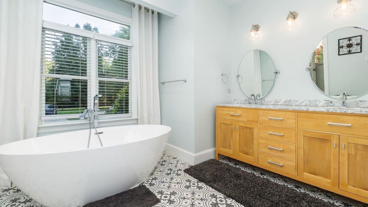 Photo of Bathroom in Olde Ferry Estates