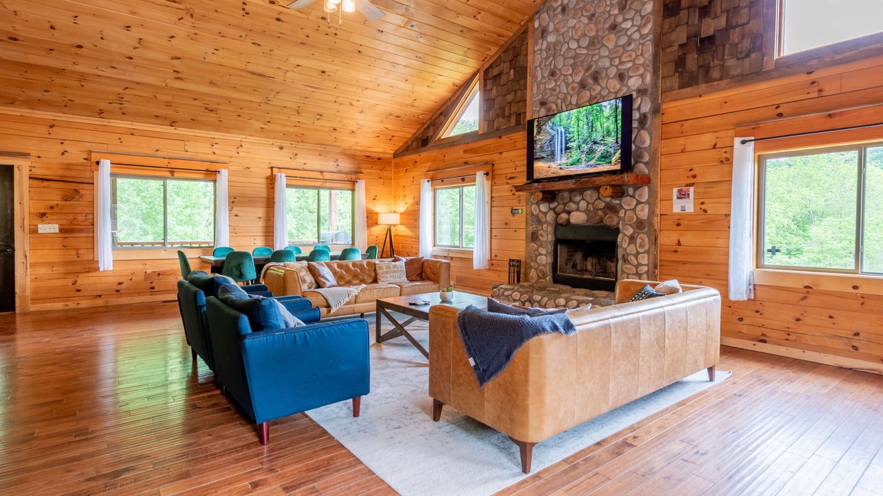 Photo of Livingroom in Creola