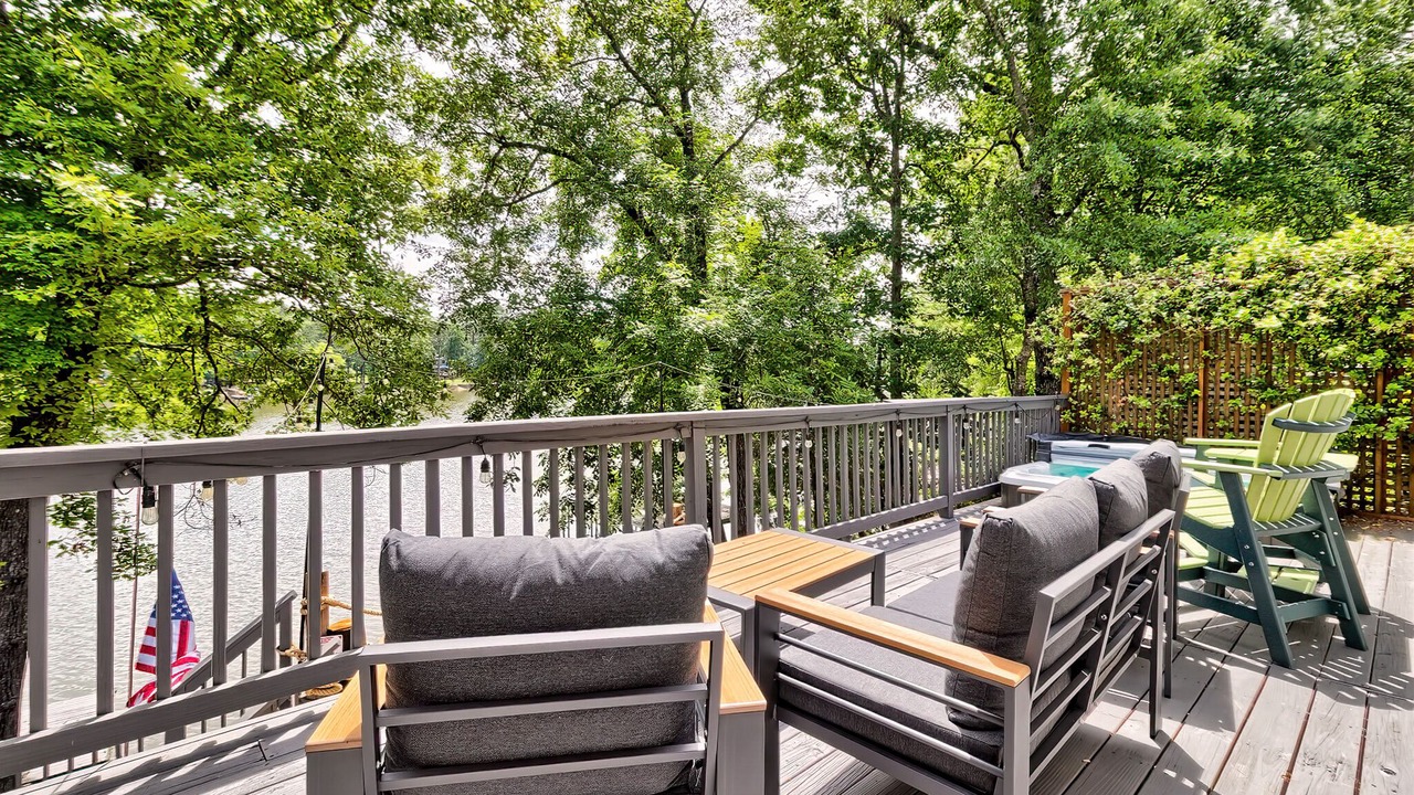 Photo of Outdoor in White Oak