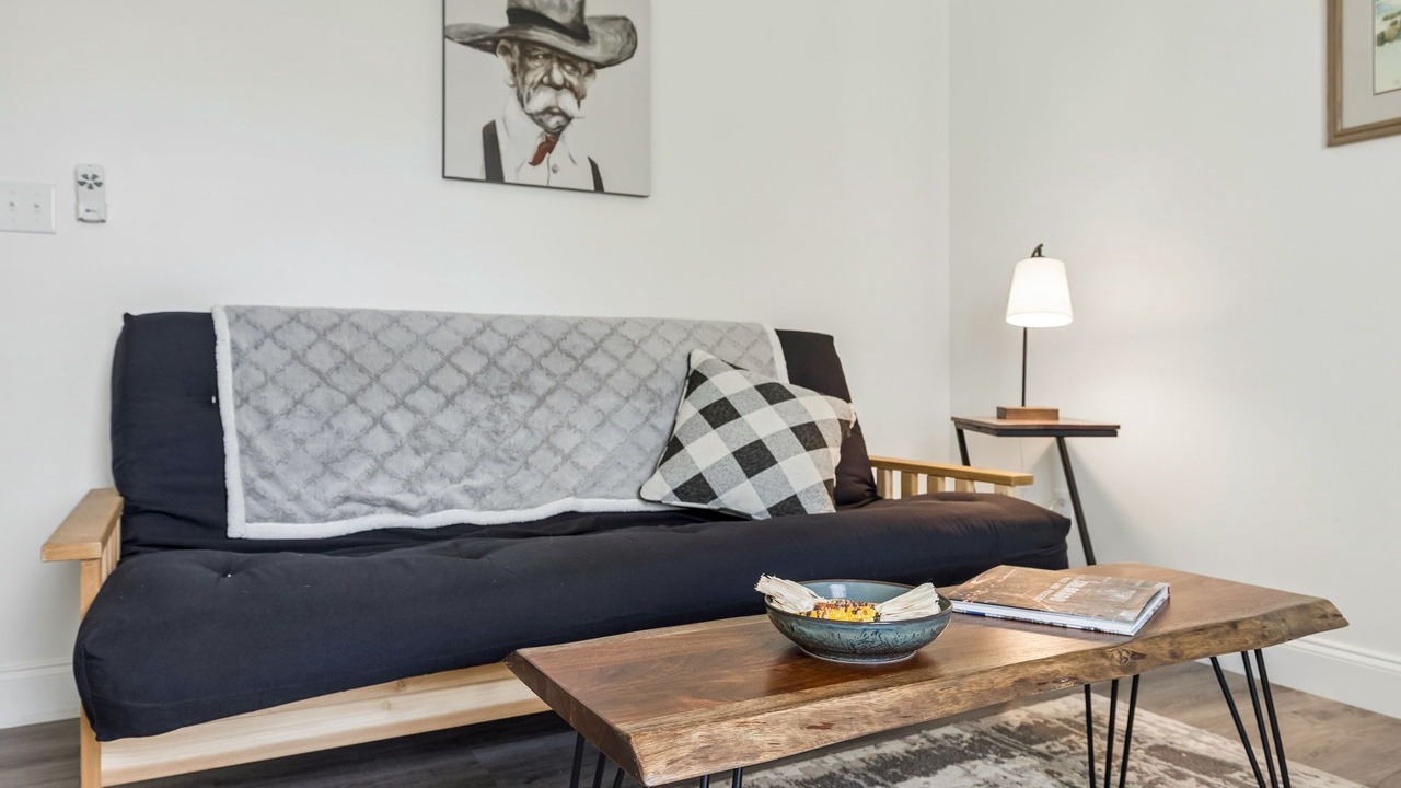Photo of Livingroom in Trenton