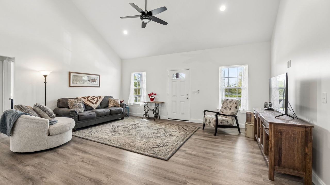 Photo of Livingroom in Trenton