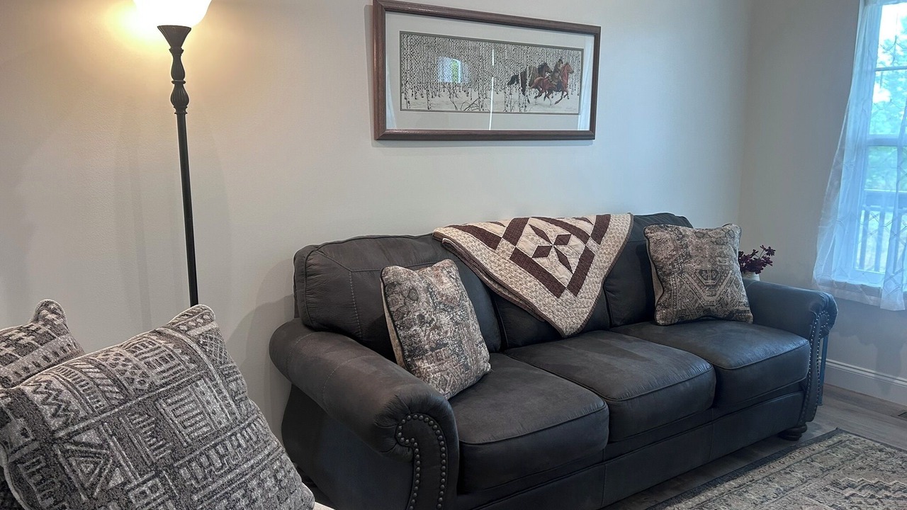 Photo of Livingroom in Trenton