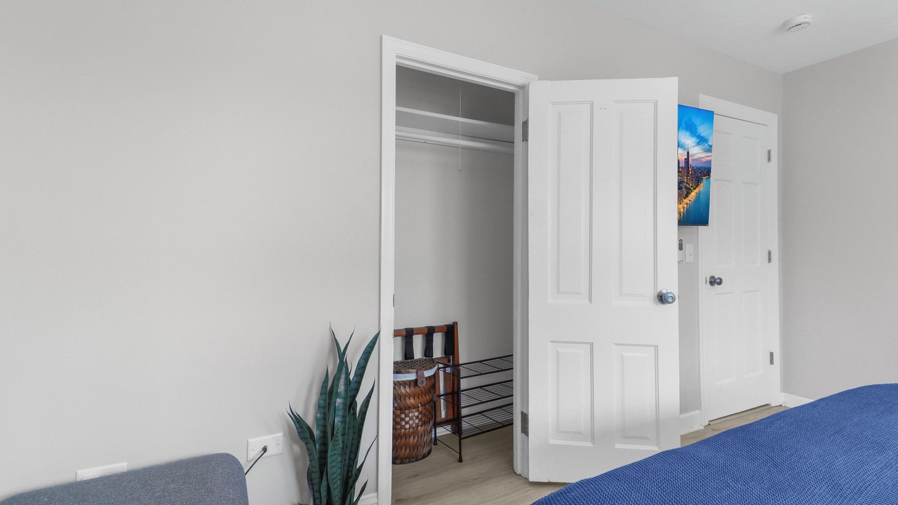 Photo of Bedroom in Lake Forest