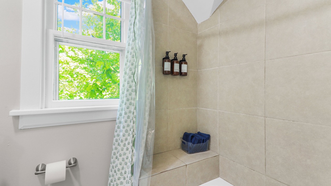 Photo of Bathroom in Lake Forest