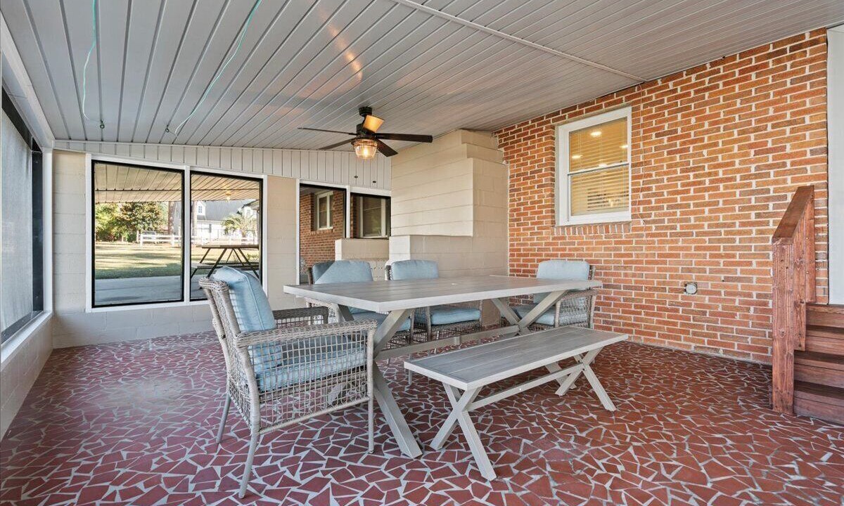 Photo of Outdoor in Manning