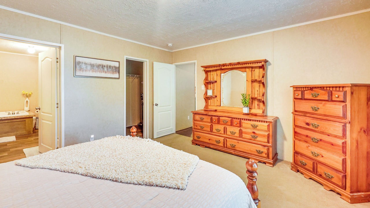 Photo of Bedroom in Gadsden
