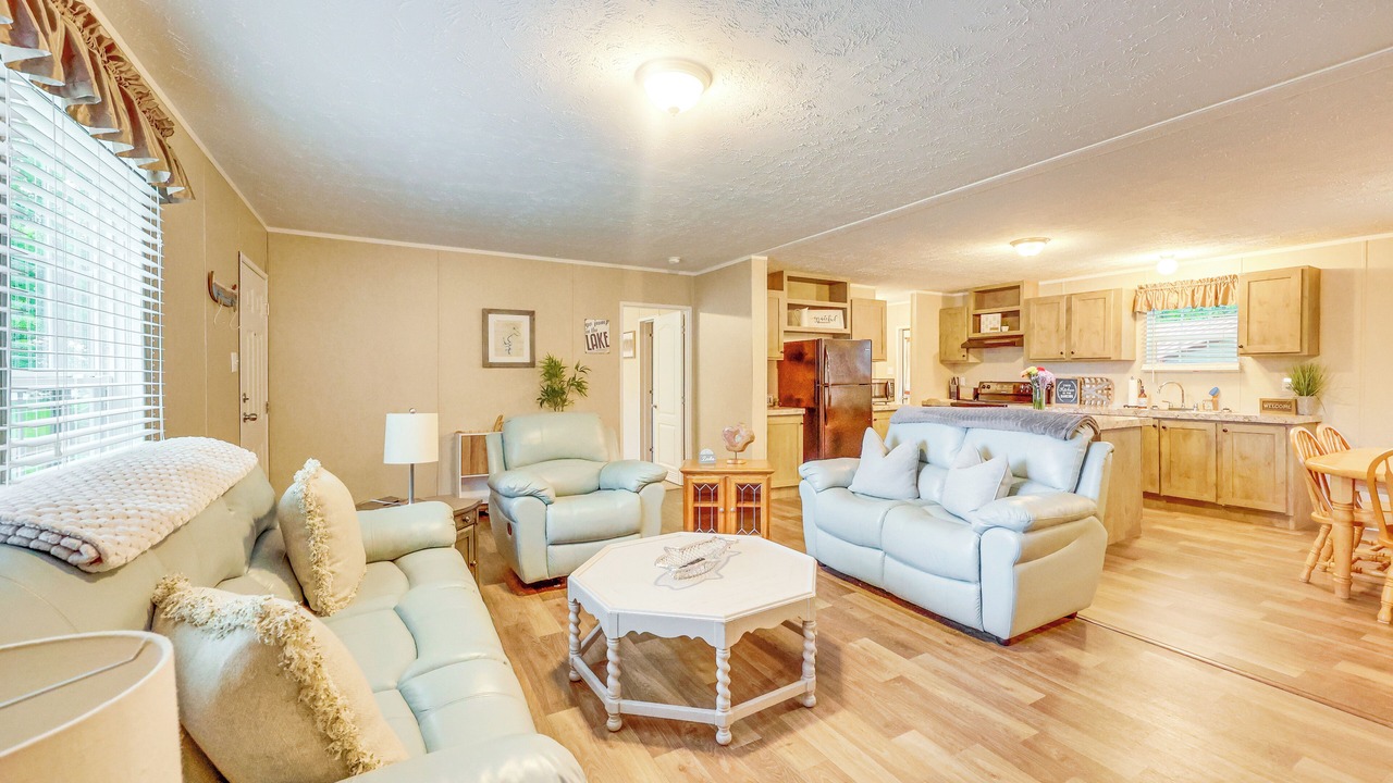 Photo of Livingroom in Gadsden