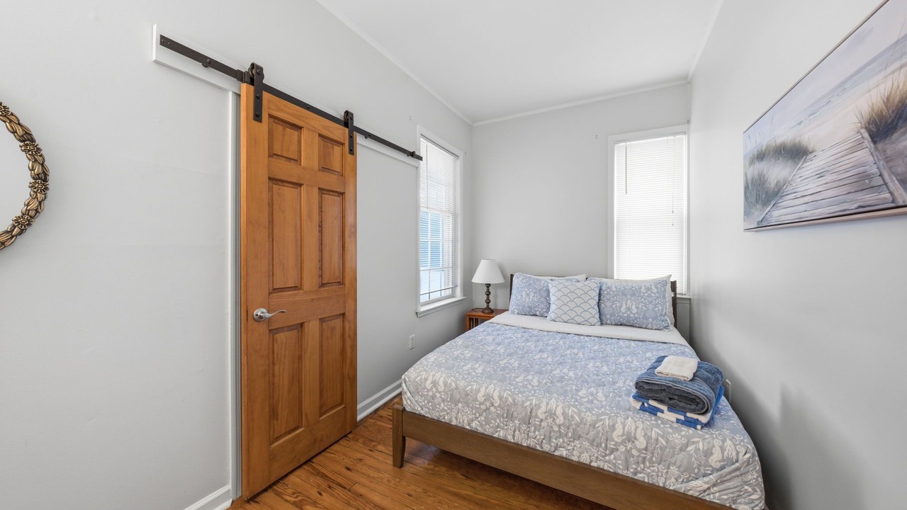 Photo of Bedroom in Wall