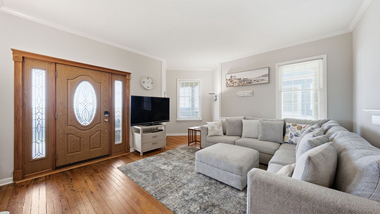Photo of Livingroom in Wall