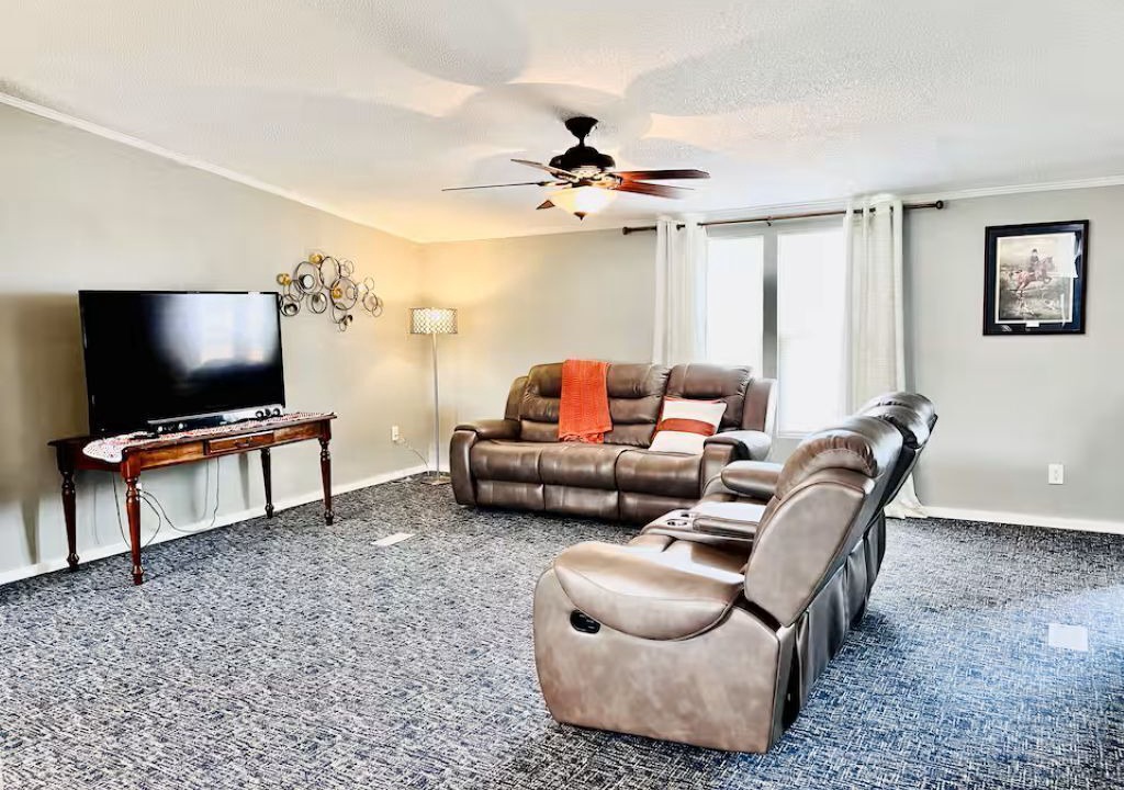 Photo of Livingroom in Trenton