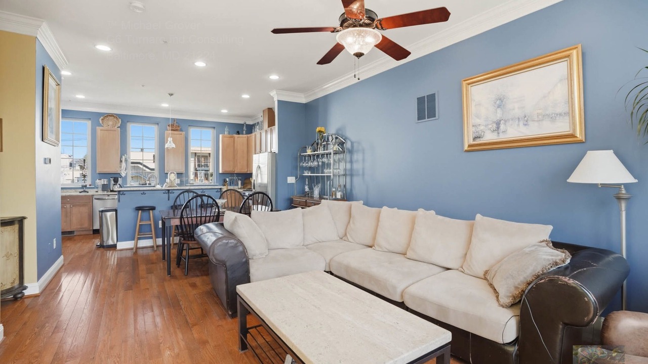 Photo of Livingroom in Canton