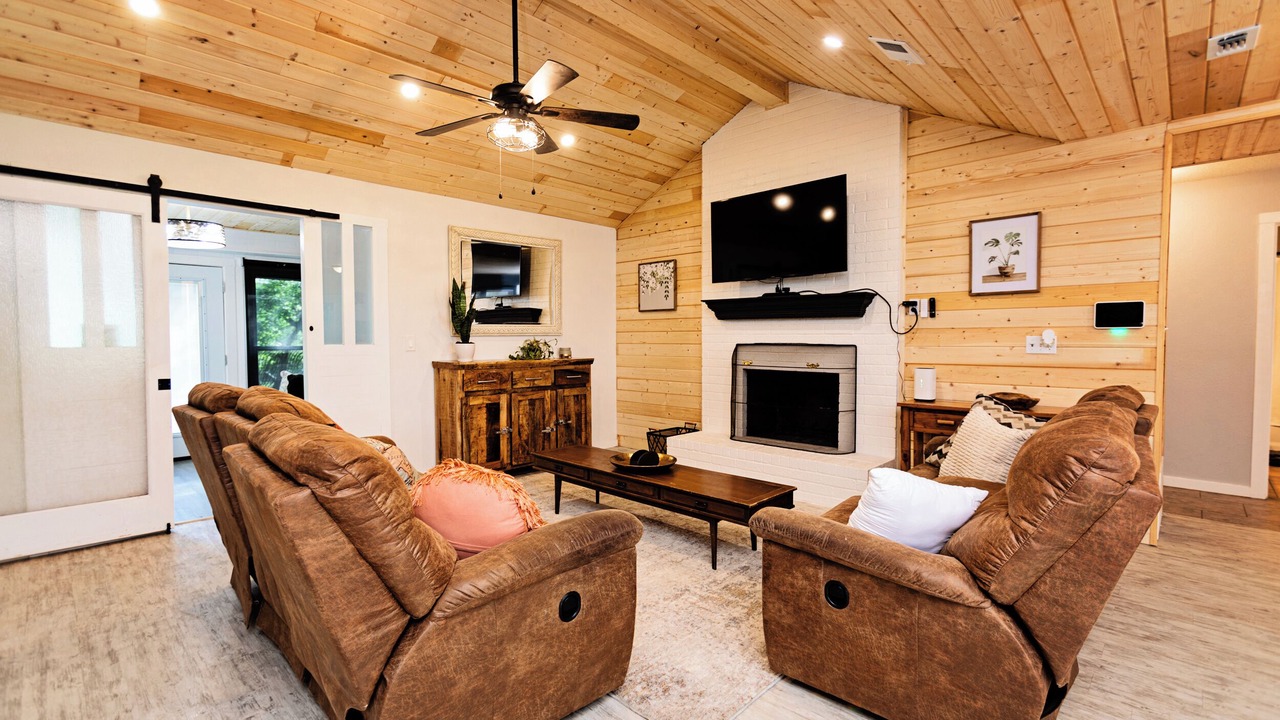 Photo of Livingroom in Morgans Point Resort