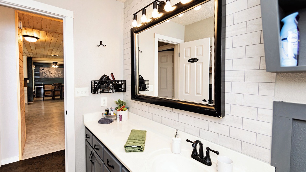 Photo of Bathroom in Morgans Point Resort