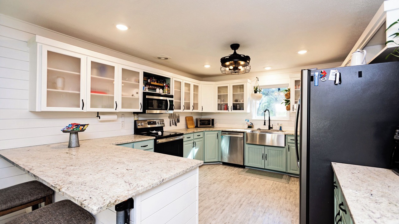 Photo of Kitchen in Morgans Point Resort